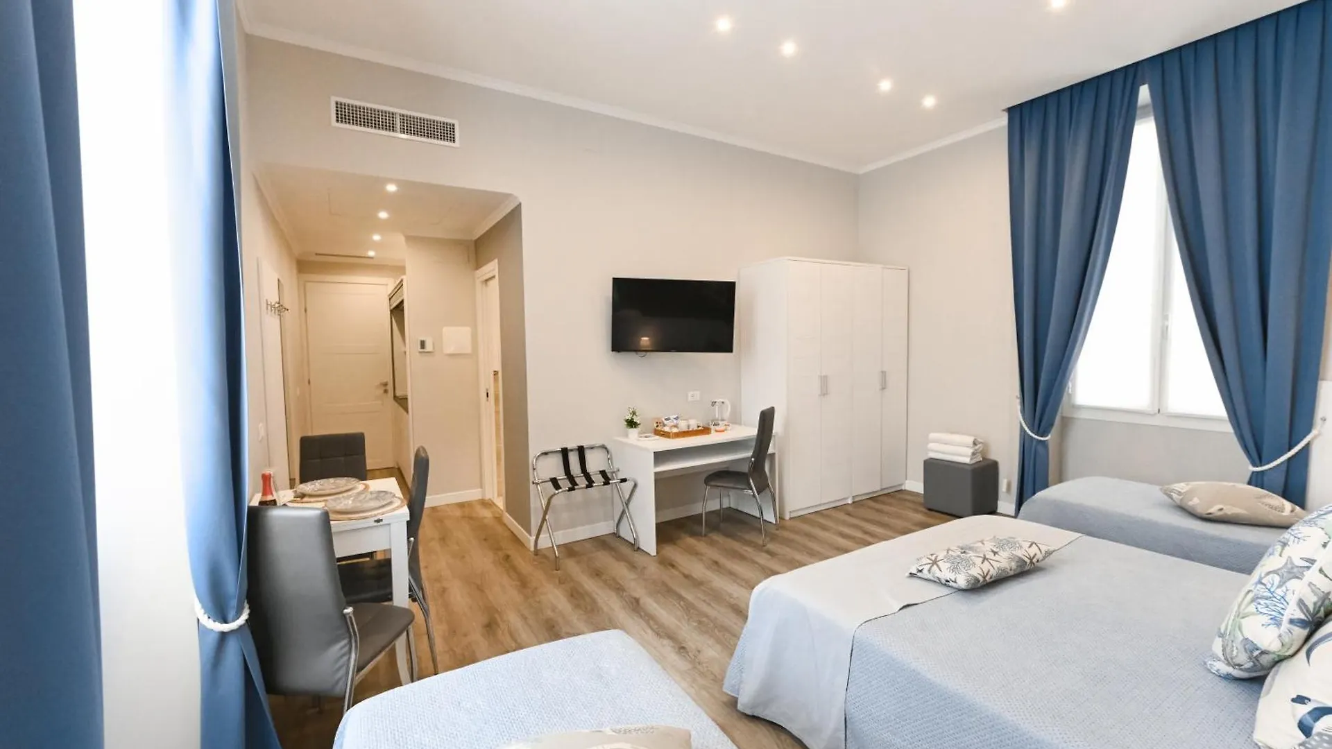 Camere Amely San Remo 0*,